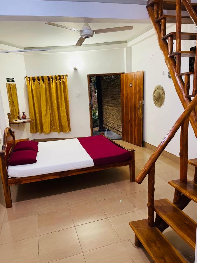 New Roy Guest House Kalkudah  Exterior photo